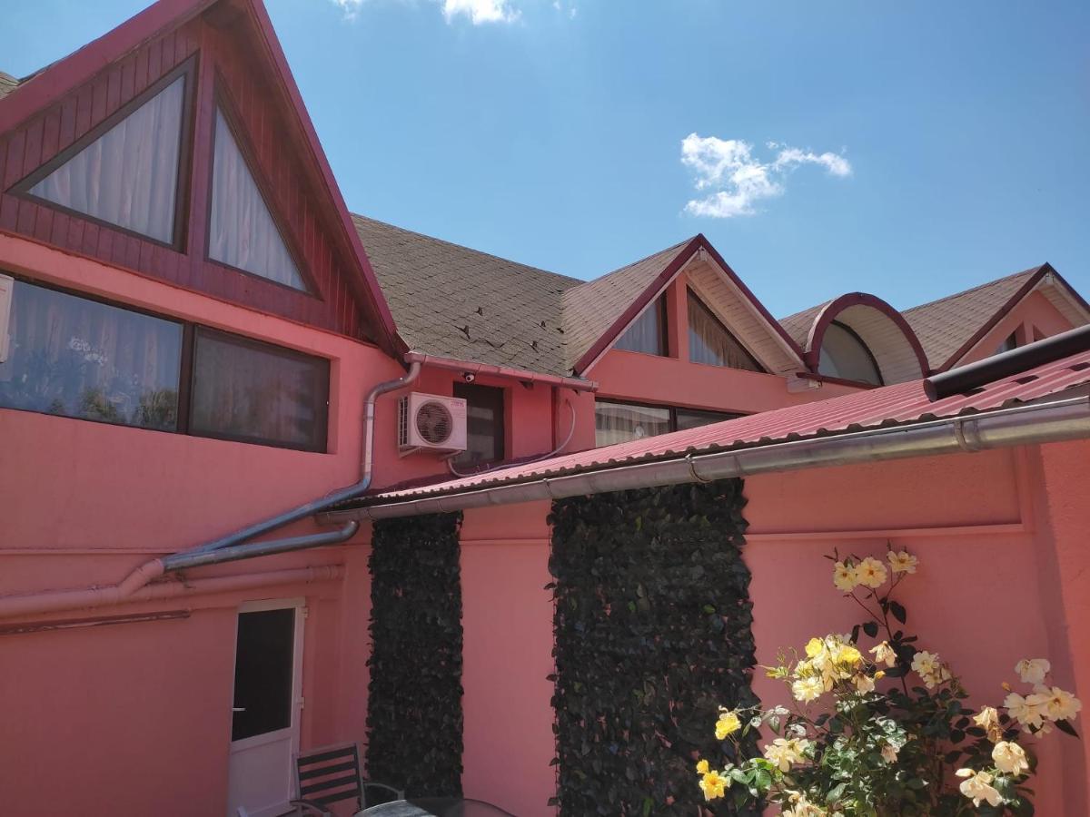 Calypso Rooms Făgăraş Extérieur photo
