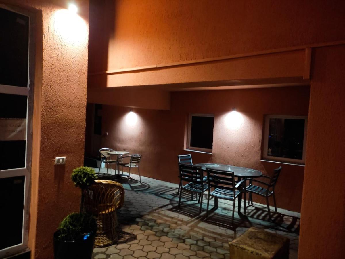 Calypso Rooms Făgăraş Extérieur photo
