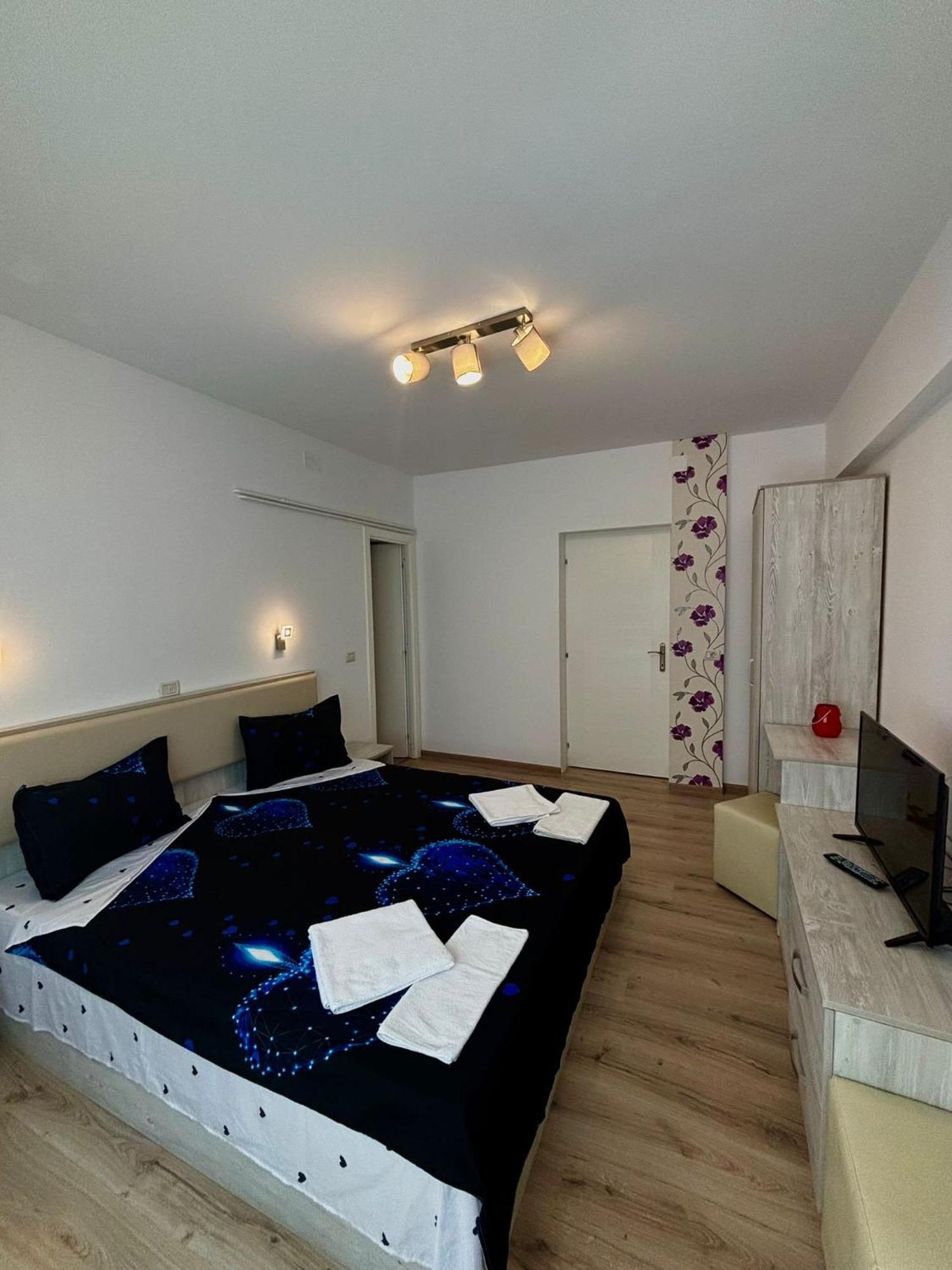 Calypso Rooms Făgăraş Extérieur photo